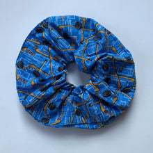 Load image into Gallery viewer, Jumbo Scrunchie
