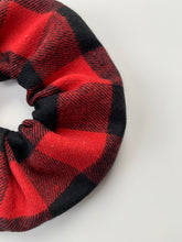 Load image into Gallery viewer, Jumbo Scrunchie